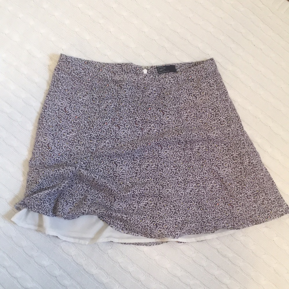 GAP Floral mini skirt with lining - size 4
